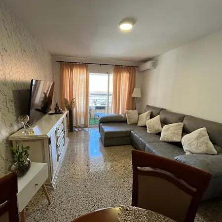 Matrimonio En Piso Compartido - Playa Del Cura - Nr 2 トレビエハ