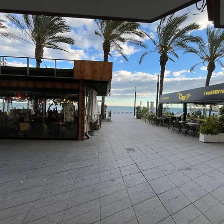 Matrimonio En Piso Compartido - Playa Del Cura - Nr 2 * トレビエハ