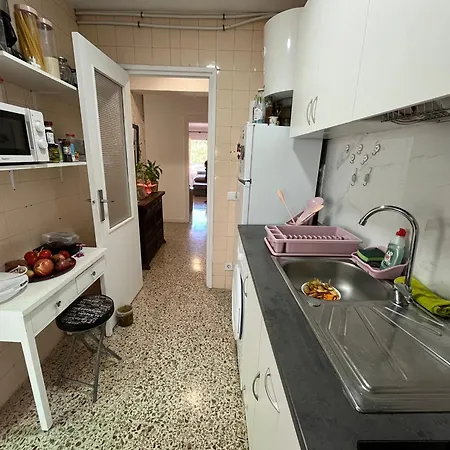 Matrimonio En Piso Compartido - Playa Del Cura - Nr 2 Homestay