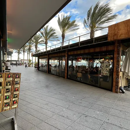 Matrimonio En Piso Compartido - Playa Del Cura - Nr 2 トレビエハ