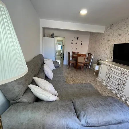 Matrimonio En Piso Compartido - Playa Del Cura - Nr 2 * トレビエハ